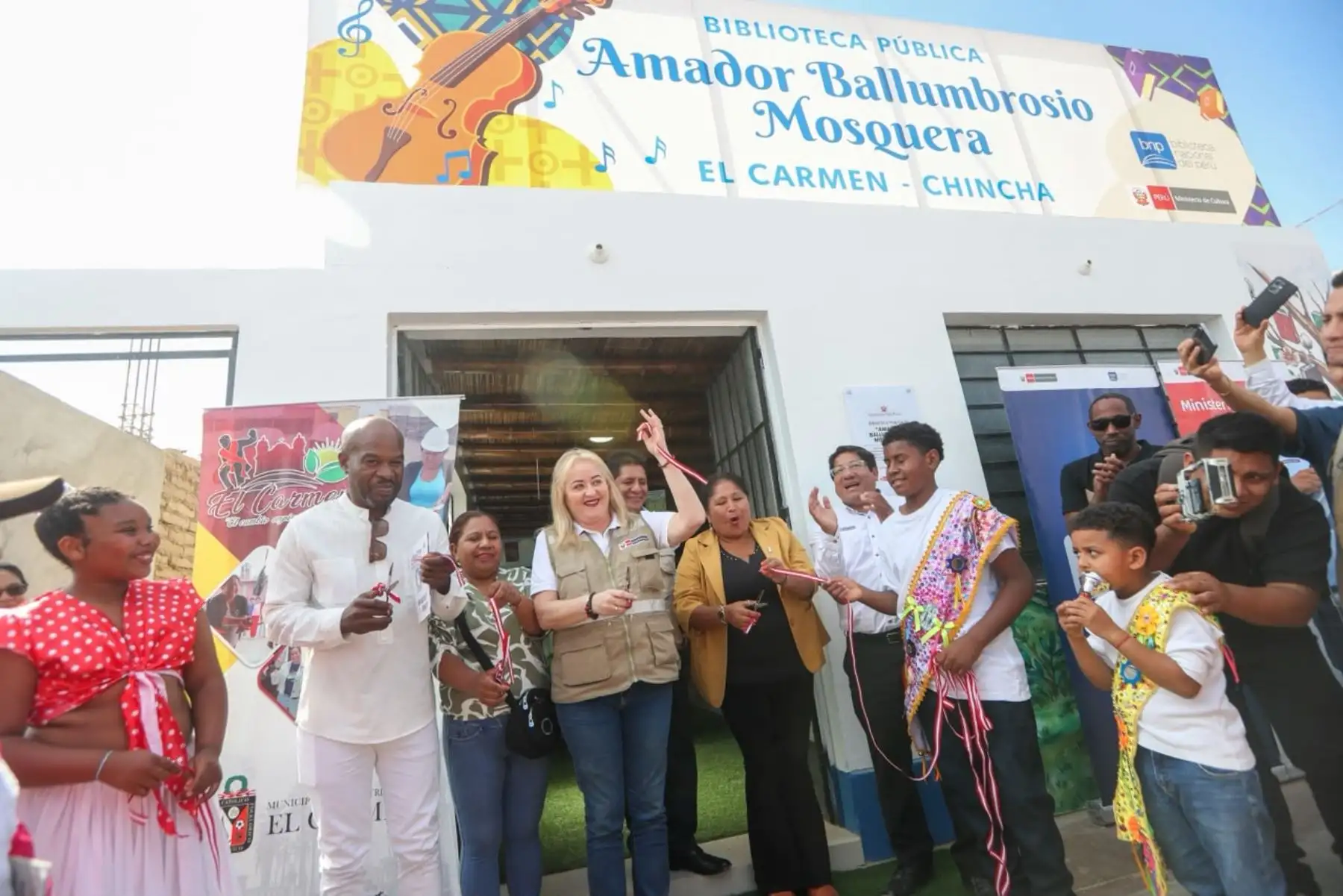 Biblioteca Nacional del Perú inaugura dos bibliotecas rurale