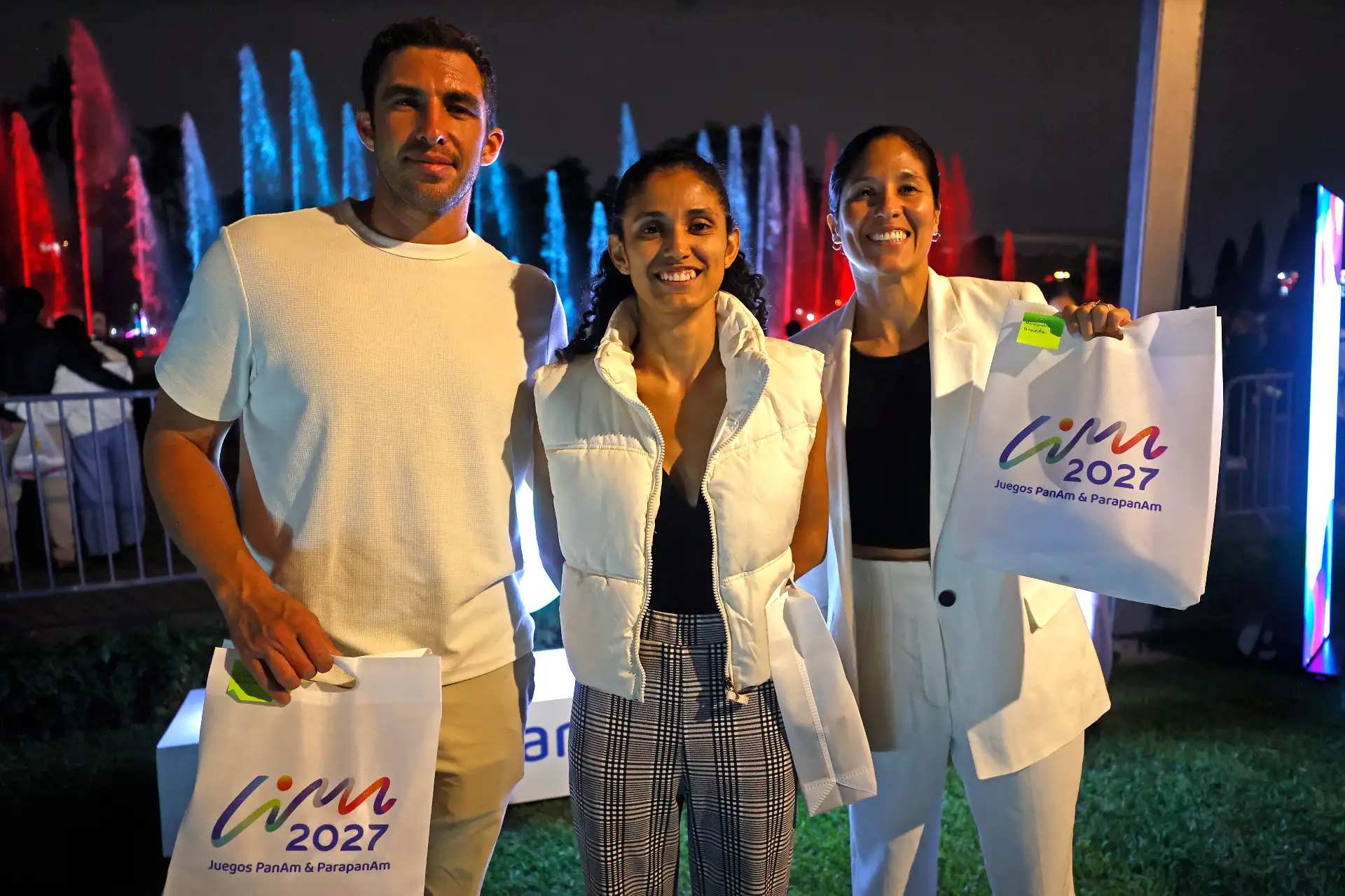 Reafirmando su compromiso con el desarrollo del deporte y el paradeporte en el país, el Instituto Peruano del Deporte (IPD) conmemoró este viernes sus 45 años de vida institucional con una espectacular ceremonia en el Circuito Mágico del Agua. Además, se realizó el lanzamiento oficial de la marca de los XX Juegos Panamericanos y VIII Juegos Parapanamericanos Lima 2027. Foto: ANDINA/Vidal Tarqui