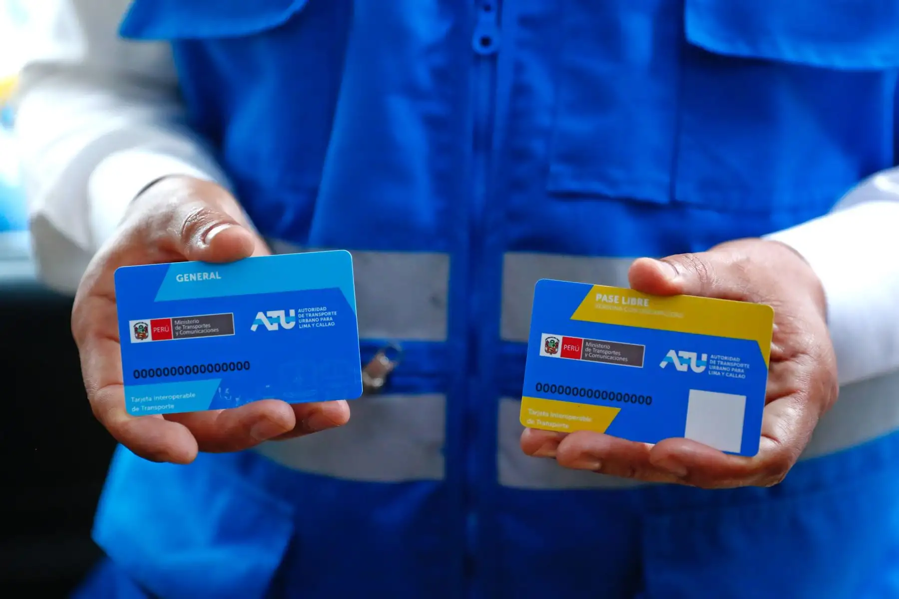 La ATU presentó la nueva Tarjeta Interoperable de Transporte que empezará a funcionar a partir de agosto de 2026 en diversas líneas de transporte público, incluidos los buses del Urbanito y Aerodirecto. Se tiene previsto que a partir de diciembre se podrán pagar los pasajes de las líneas 1 y 2 del Metro, del Metropolitano y los Corredores Complementarios con esta tarjeta. Foto: ANDINA/Daniel Bracamonte