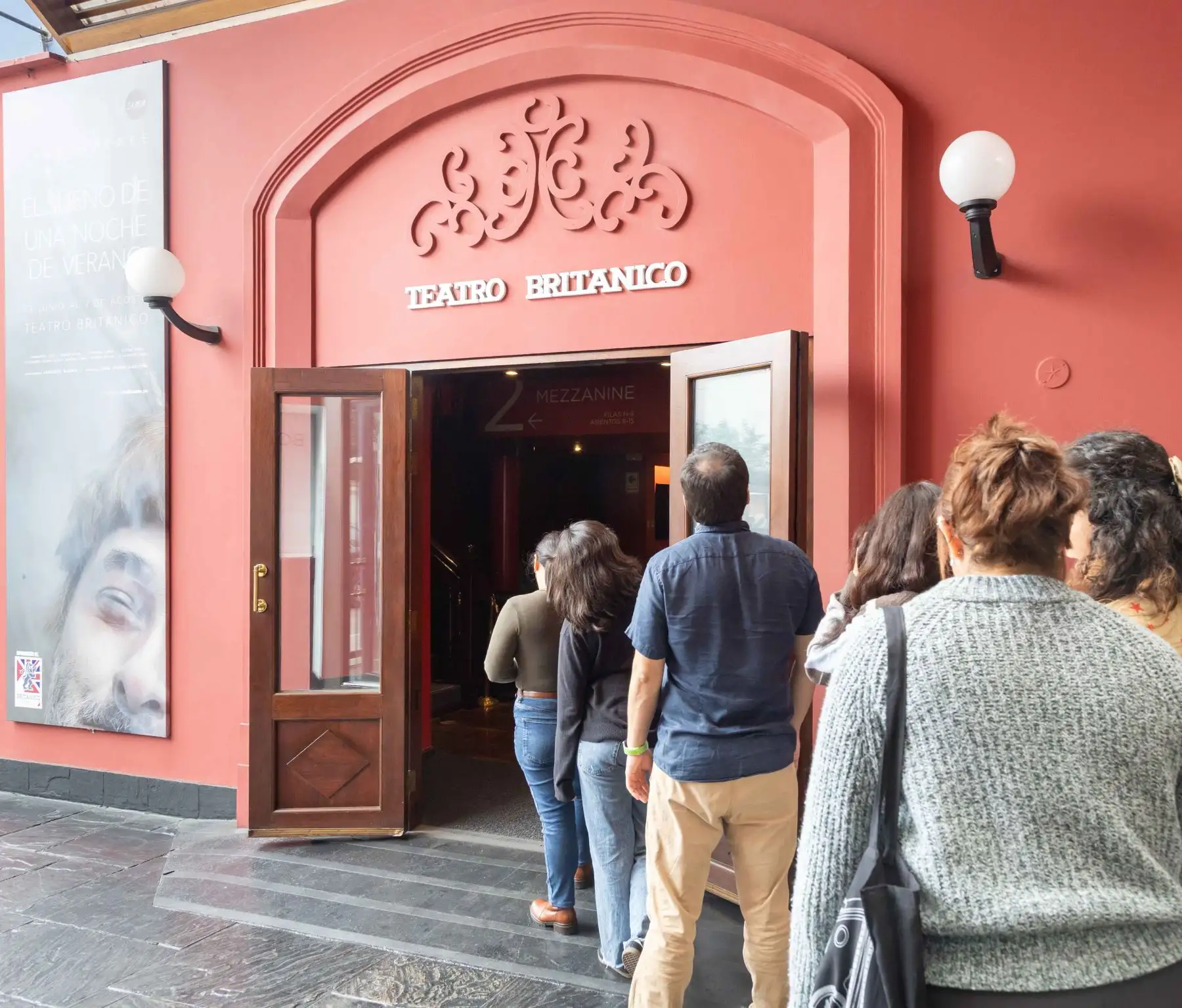 Teatro Británico 360°: una experiencia para descubrir los espacios detrás del telón.