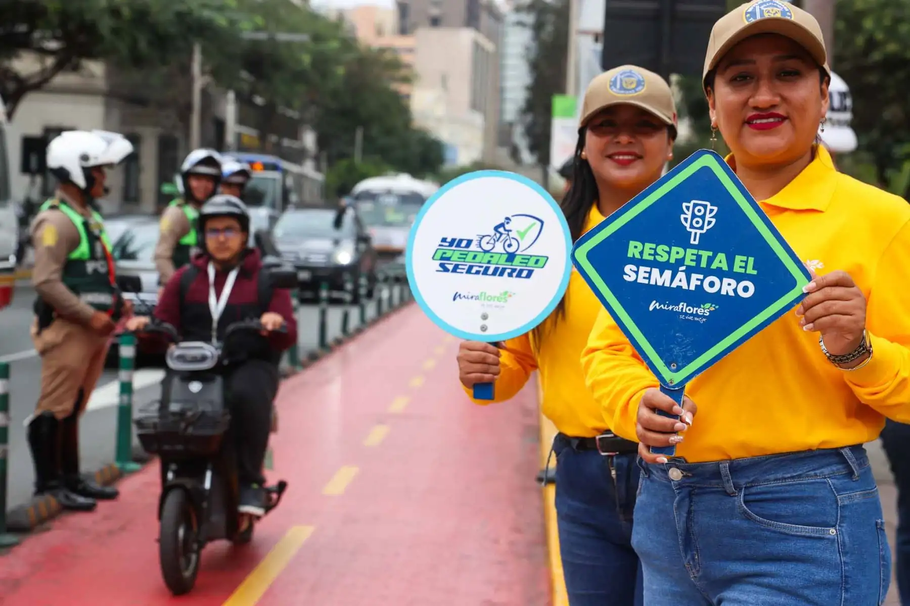 La campaña promueve el respeto a las señales de tránsito y a los espacios destinados para peatones. Foto: ANDINA/ Melina Mejía