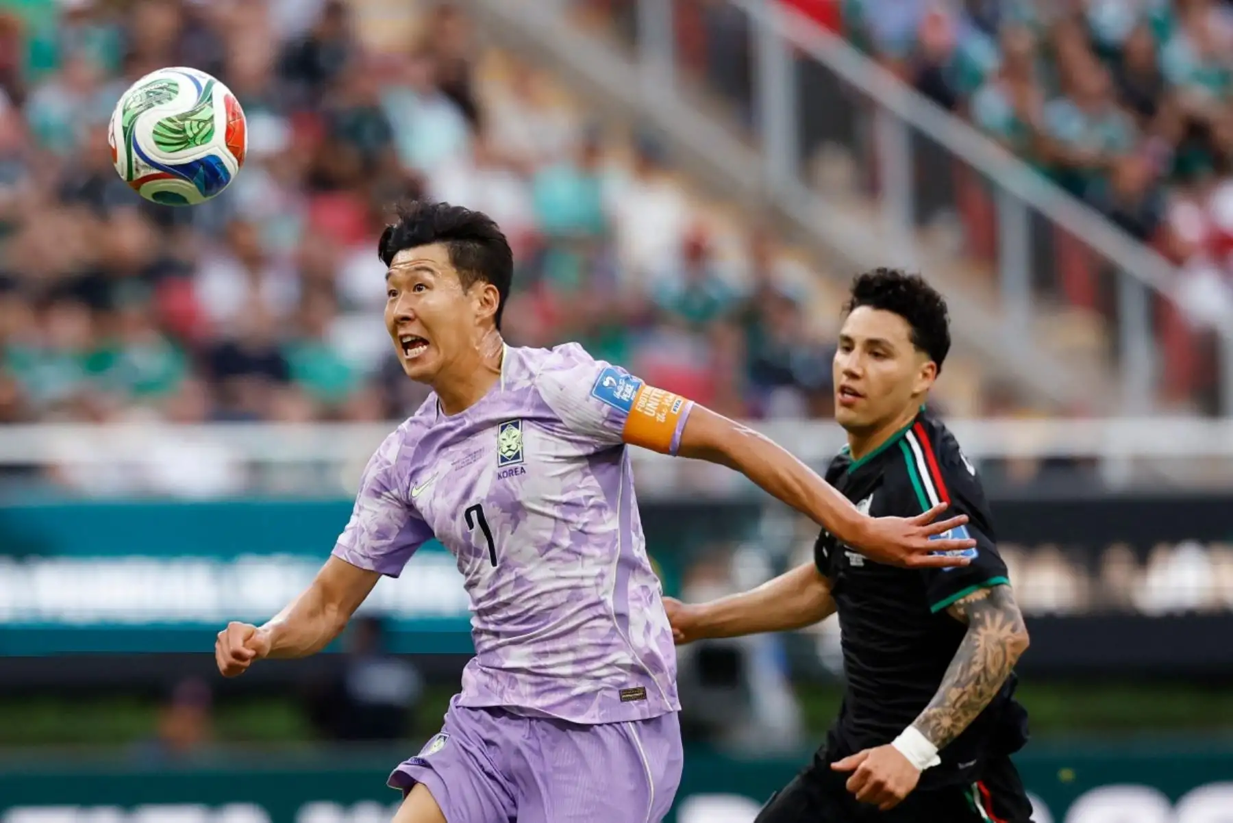 México venció 1-0 a Corea del Sur por el Grupo A del Mundial 2026 y clasificó a los dieciseisavos de final como primero de su zona. Luis Romo anotó el gol del triunfo a los 50 minutos para el cuadro mexicano, que aseguró su pase a la siguiente ronda del torneo. Foto: AFP