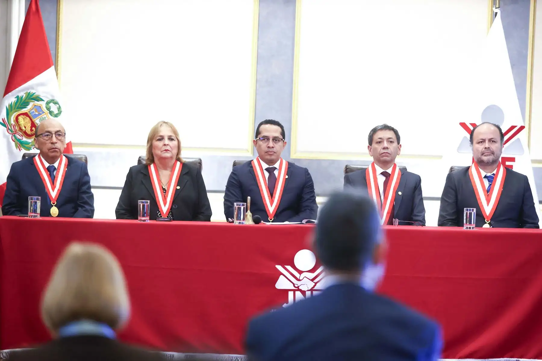 El Jurado Nacional de Elecciones (JNE) realizó la proclamación general de resultados de la elección de senadores, diputados y representantes al Parlamento Andino correspondiente a las Elecciones Generales 2026, oficializando así los resultados del proceso electoral. Foto: ANDINA/Vidal Tarqui