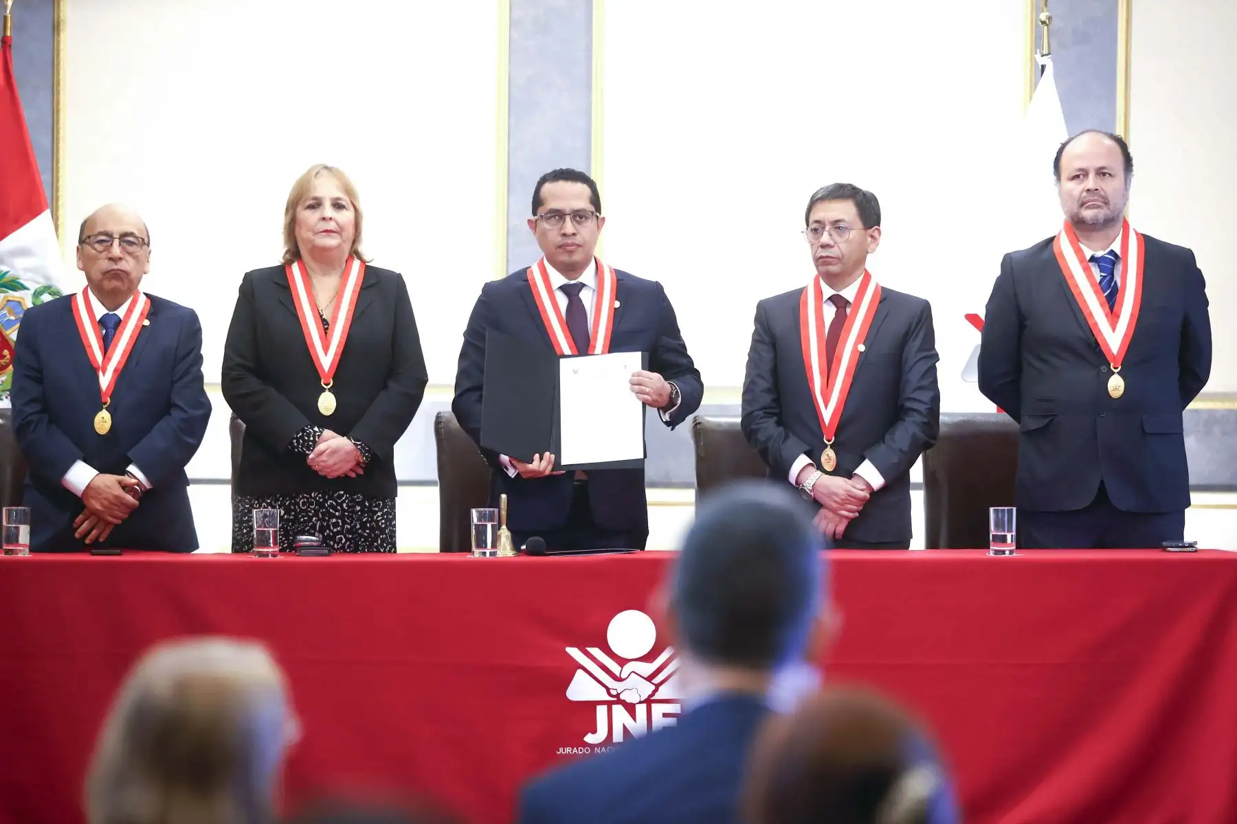 El Jurado Nacional de Elecciones (JNE) realizó la proclamación general de resultados de la elección de senadores, diputados y representantes al Parlamento Andino correspondiente a las Elecciones Generales 2026, oficializando así los resultados del proceso electoral. Foto: ANDINA/Vidal Tarqui