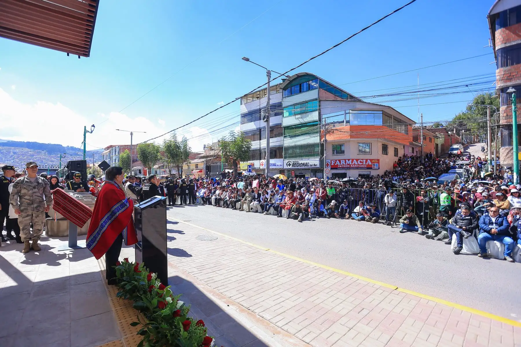 Durante su visita oficial a la región Cusco, el presidente de la República, José María Balcázar, inspecciona las modernas instalaciones del Hospital Antonio Lorena el sábado 20 de junio de 2026, acompañado de autoridades cuzqueñas. Foto: ANDINA/Presidencia