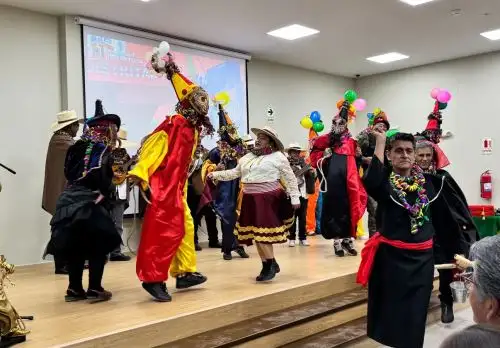 El Ministerio de Cultura entregó la resolución que declara Patrimonio Cultural de la Nación al Carnaval Loncco Caymeño, una de las fiestas más tradicionales de Arequipa. ANDINA/Difusión