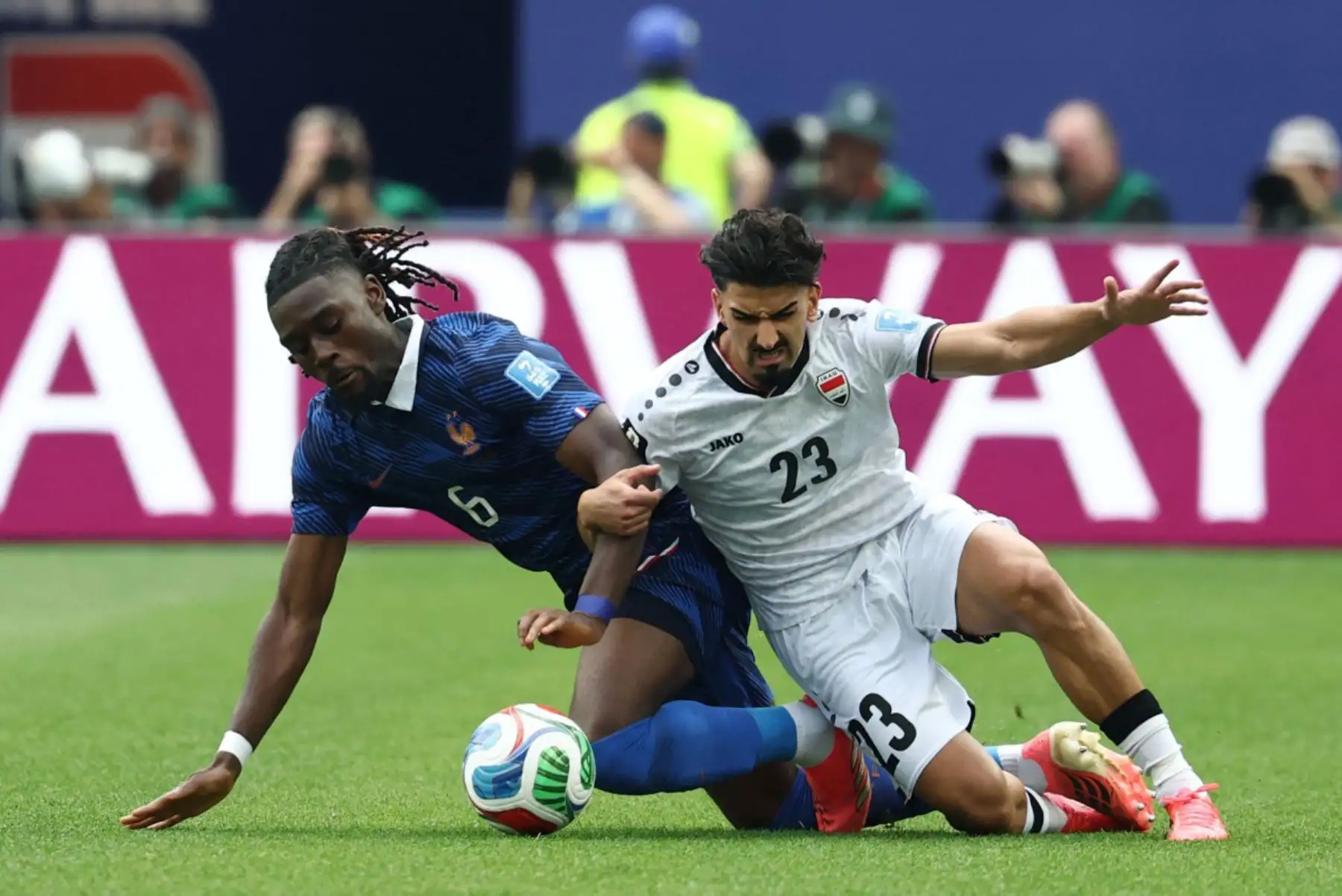Francia vence 1-0 a Irak durante el primer tiempo del partido correspondiente al Grupo I del Mundial 2026. Kylian Mbappé anotó el gol a los 14 minutos y puso en ventaja al conjunto francés. Foto: ANDINA/AFP.