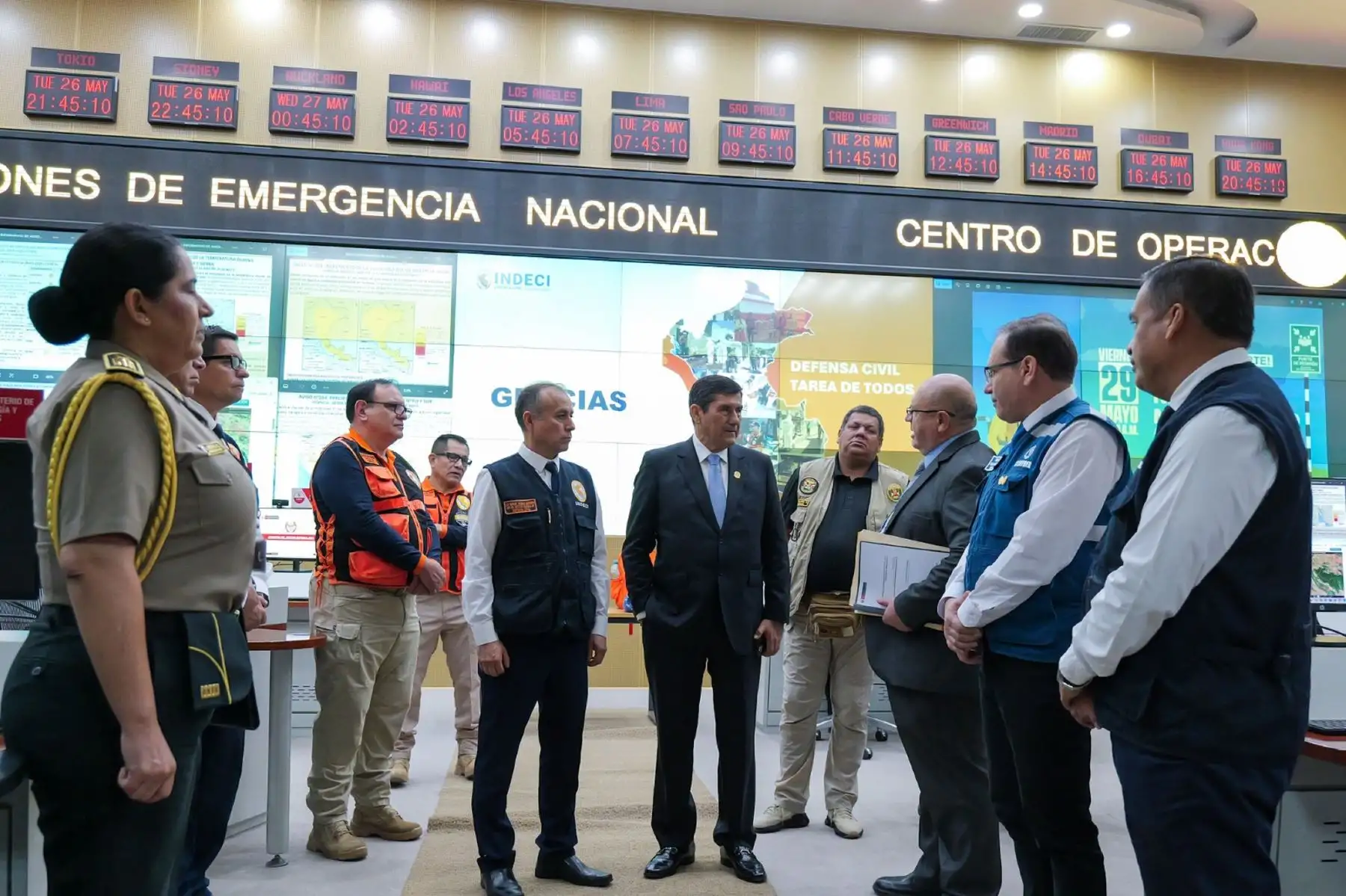 Premier Luis Arroyo: Gobierno prioriza medidas y obras de prevención ante el fenómeno El Niño