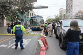 Fiscalizadora de la ATU muere arrollada por bus del corredor Azul en el centro de Lima. Foto: Ronny Isla/ANDINA