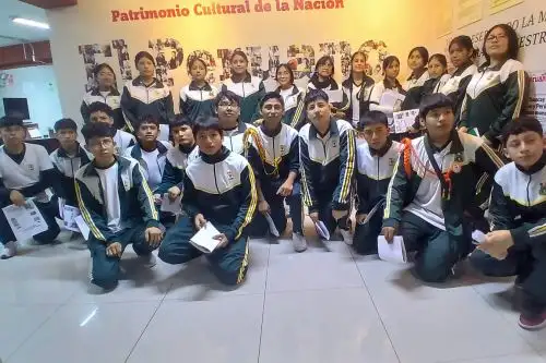 Jóvenes de San Juan de Lurigancho conocieron la memoria documental de Editora Perú