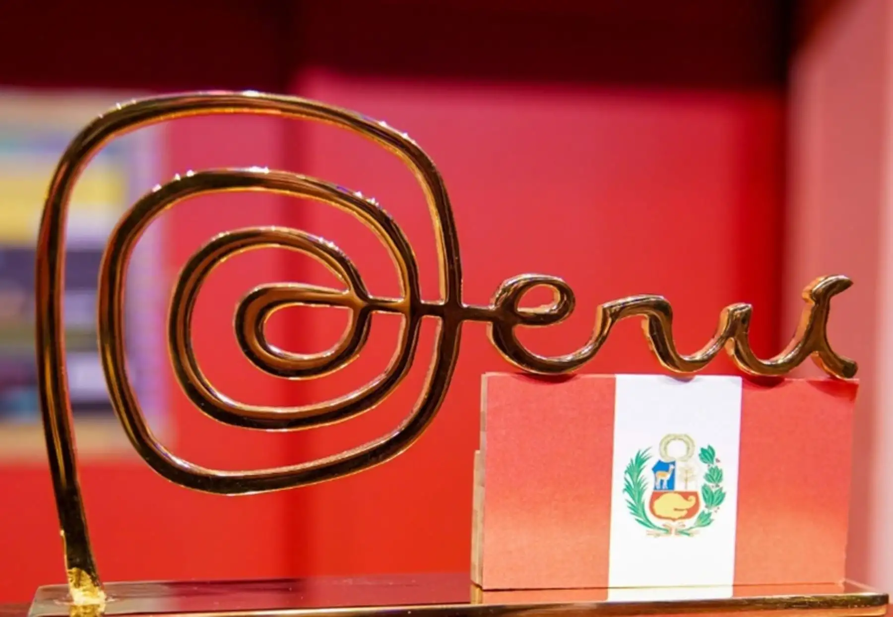 Marca Perú representa identidad y orgullo nacional, destaca ministro Berthin Gómez