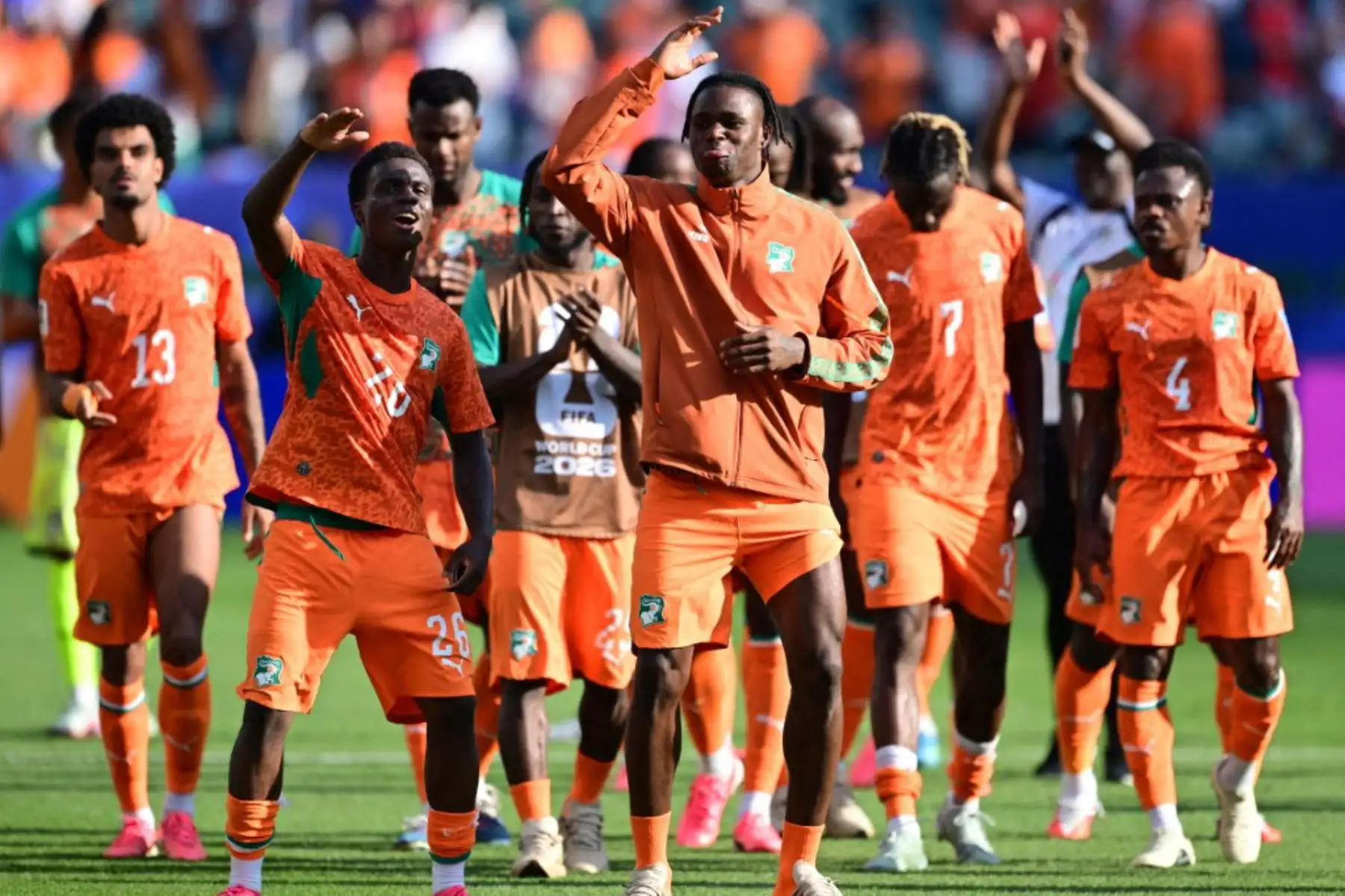 Jugadores de Costa de Marfil celebran tras el partido de la primera fase del Grupo E de la Copa Mundial de la FIFA 2026 entre Curazao y Costa de Marfil en el Lincoln Financial Field (Estadio de Filadelfia) en Filadelfia, Pensilvania, Estados Unidos. Foto: ANDINA/AFP