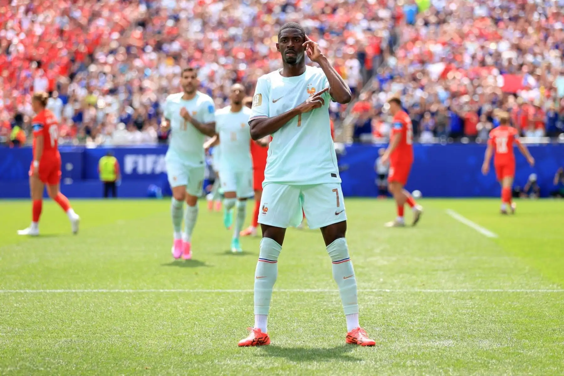 Francia domina el Grupo I con triplete de Dembélé ante Noruega