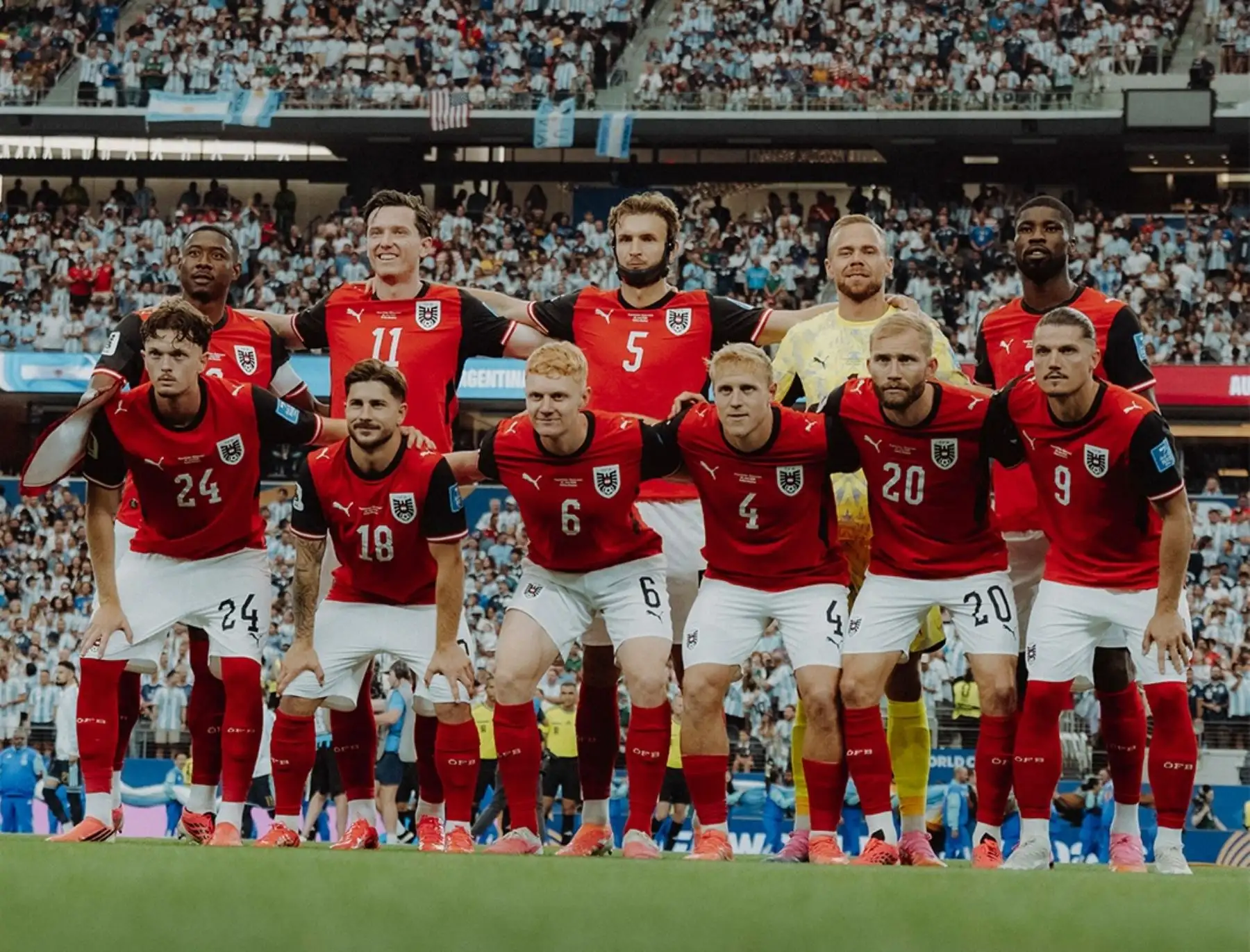 Argelia y Austria luchan por el segundo puesto en el Grupo J