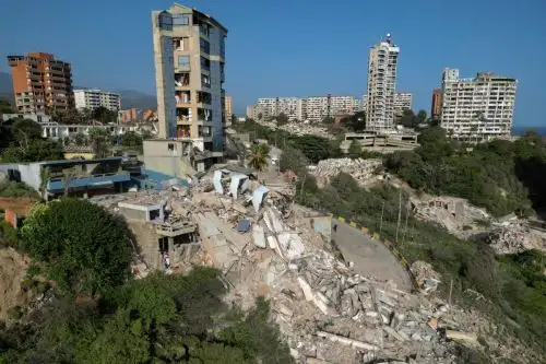 Terremotos en Venezuela dejan 1000 muertos