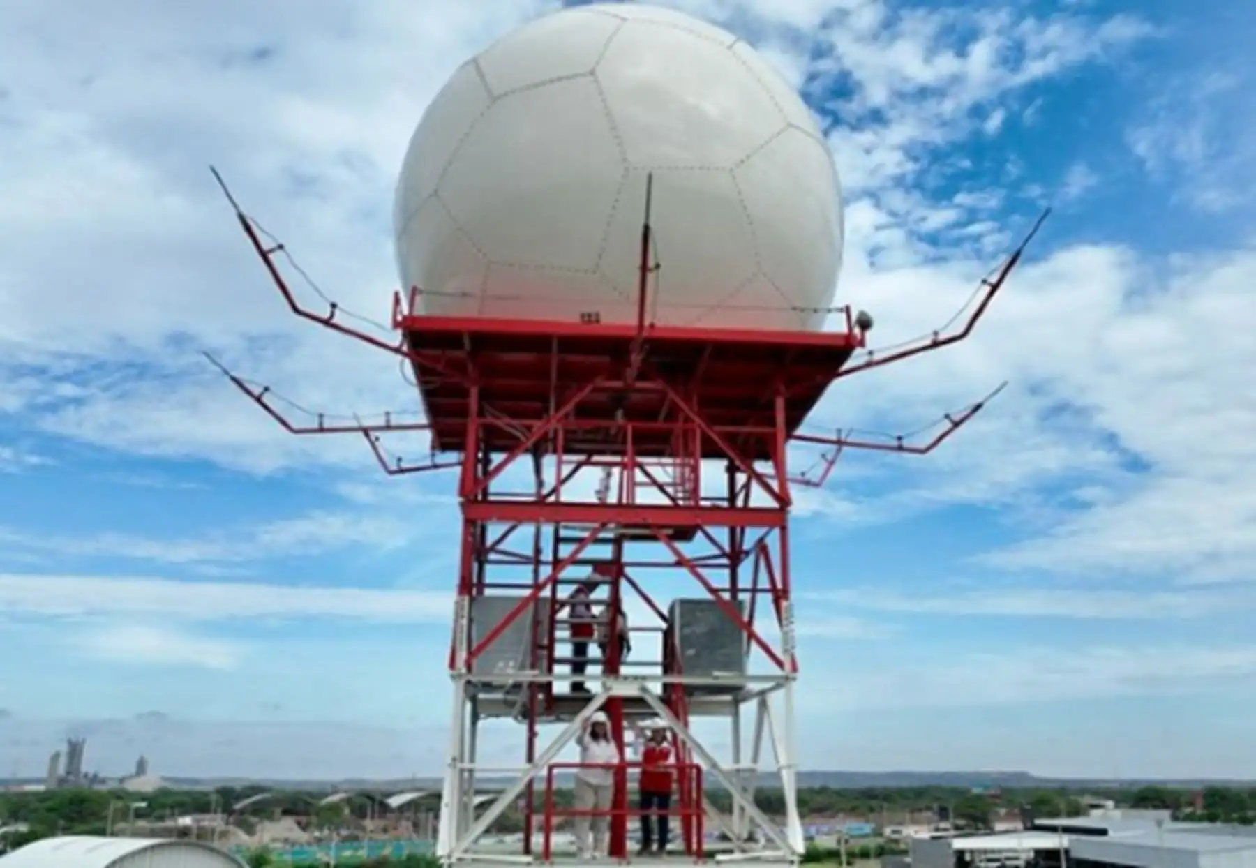 Perú refuerza vigilancia meteorológica con radares de última generación