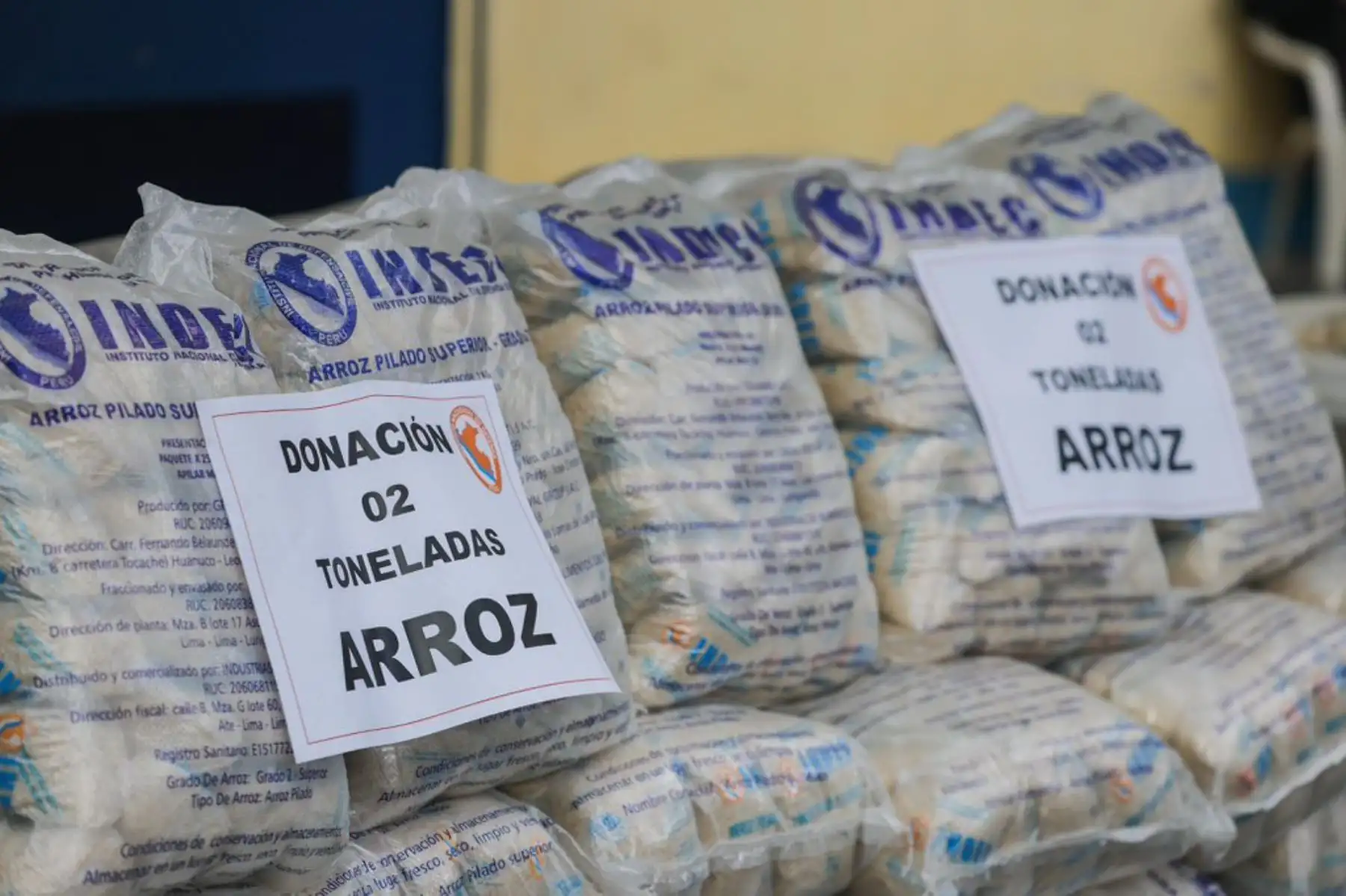 Defensa entrega dos toneladas de ayuda alimentaria en Cajamarca