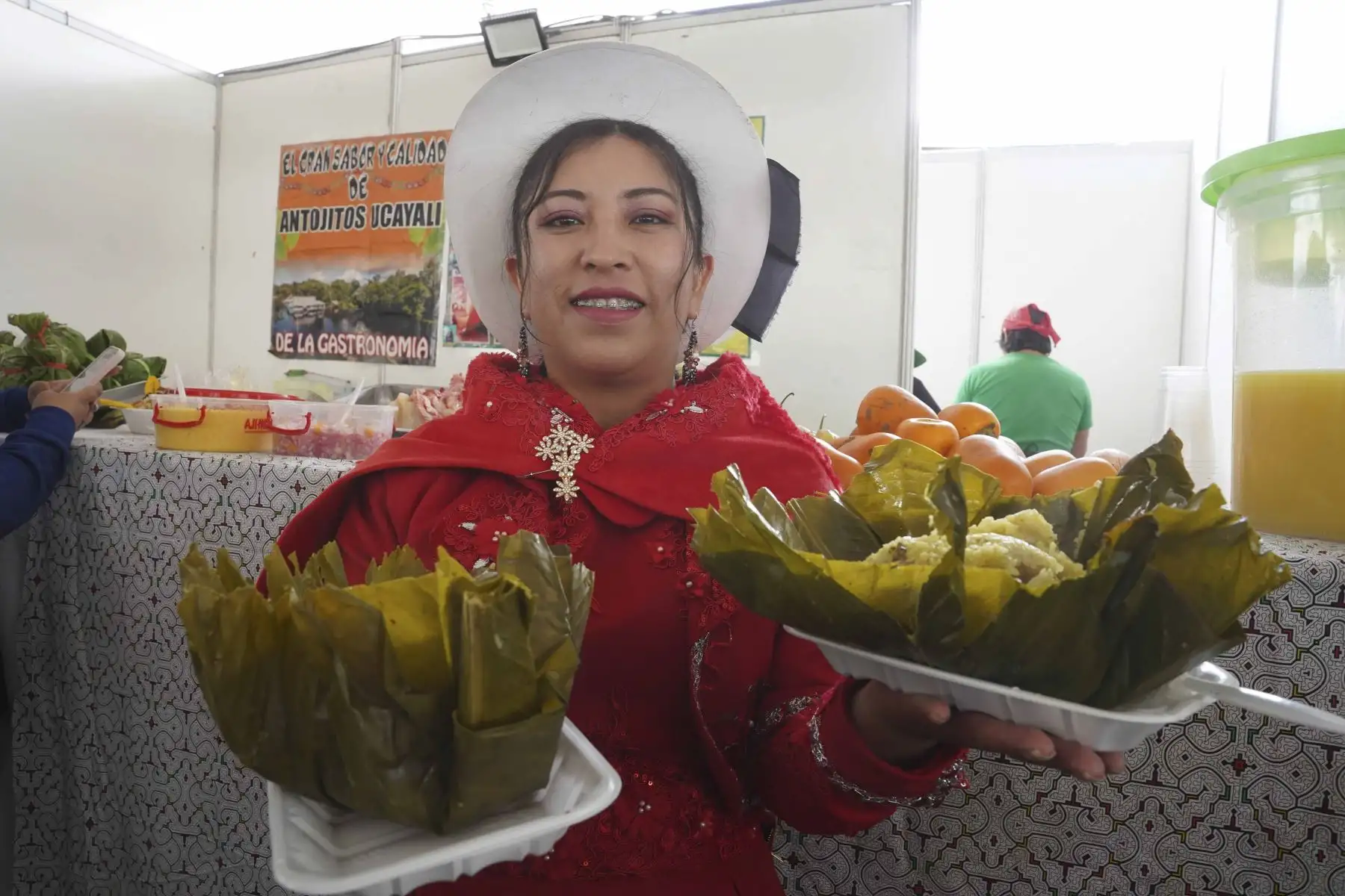 En la zona gastronómica, los asistentes pueden saborear los platos típicos de las seis regiones participantes de la Expo Perú Los Andes 2026. Foto: ANDINA/Genry Bautista