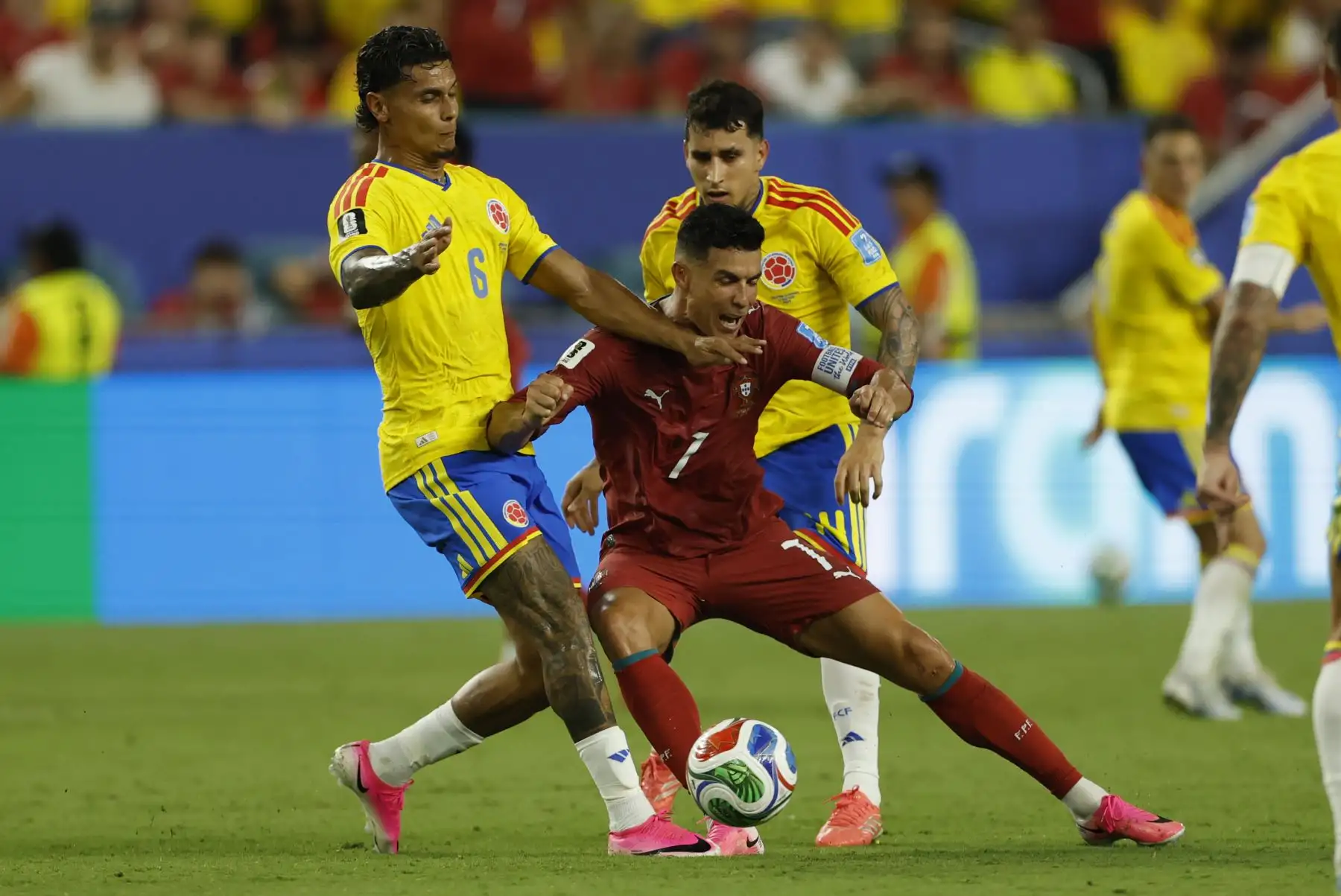 Colombia avanza como líder del grupo tras empate sin goles ante Portugal