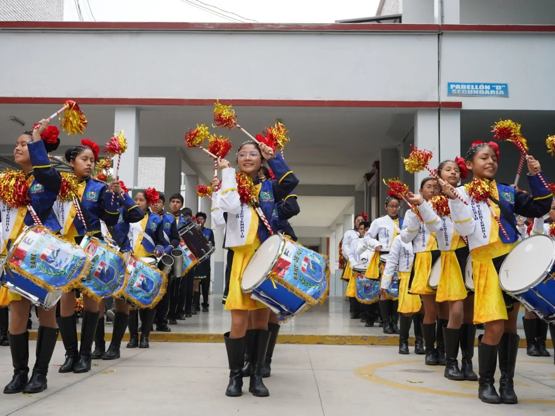 Ruraykuna 2026 cierra con pasacalle escolar masivo en Magdalena