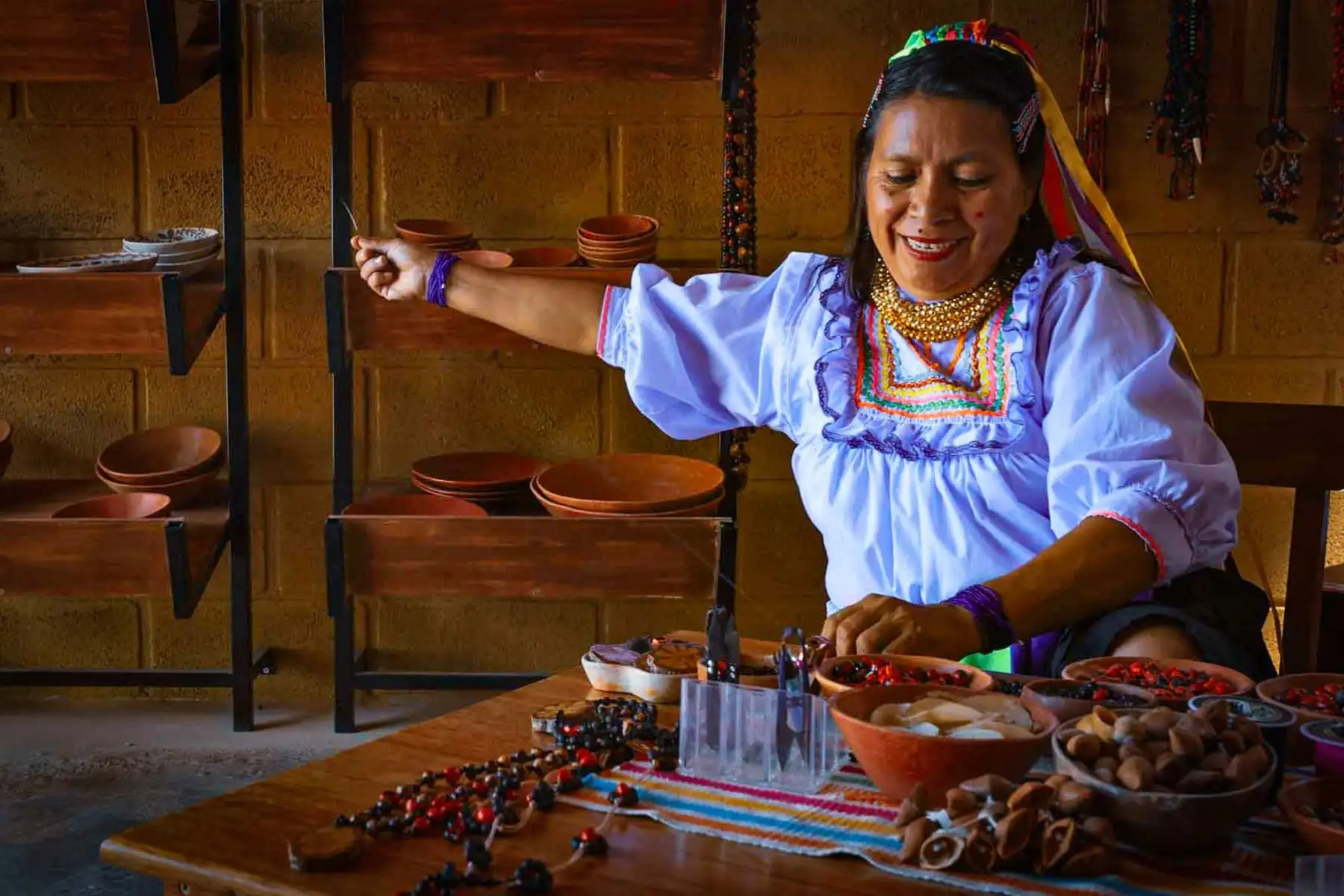 Artesanos de Lamas preservan técnicas tradicionales transmitidas de generación en generación, convirtiendo sus creaciones en un símbolo de la identidad amazónica. Foto: ANDINA/ Carlos Américo Lezama Villantoy