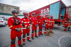 Parte del equipo de Búsqueda y Rescate Urbano (USAR, por sus siglas en inglés) del Cuerpo General de Bomberos Voluntarios del Perú (CGVBP) . Foto: ANDINA/Eddy Ramos