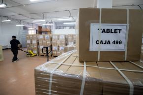 Las tabletas ayudarán al cierre de brechas tecnológicas de estudiantes a escala nacional. Foto: Minedu
