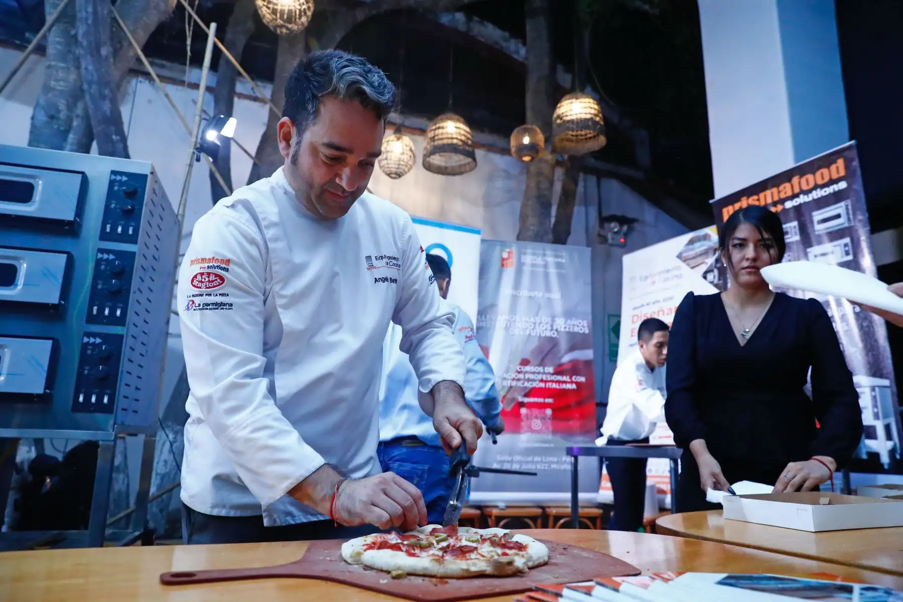 En conferencia de prensa se realizó la presentación oficial de la Gastromaq 2026, la Feria Feria Internacional de Maquinarias, Tecnología y Servicios para la Industria Gastronómica, Hotelera y Afines, que se realizará del 8 al 11 de julio en la Villa Complejo Ferial de Chorrillos. Hubo degustación de diversos productos culinarios y bebidas. Foto: ANDINA/Daniel Bracamonte