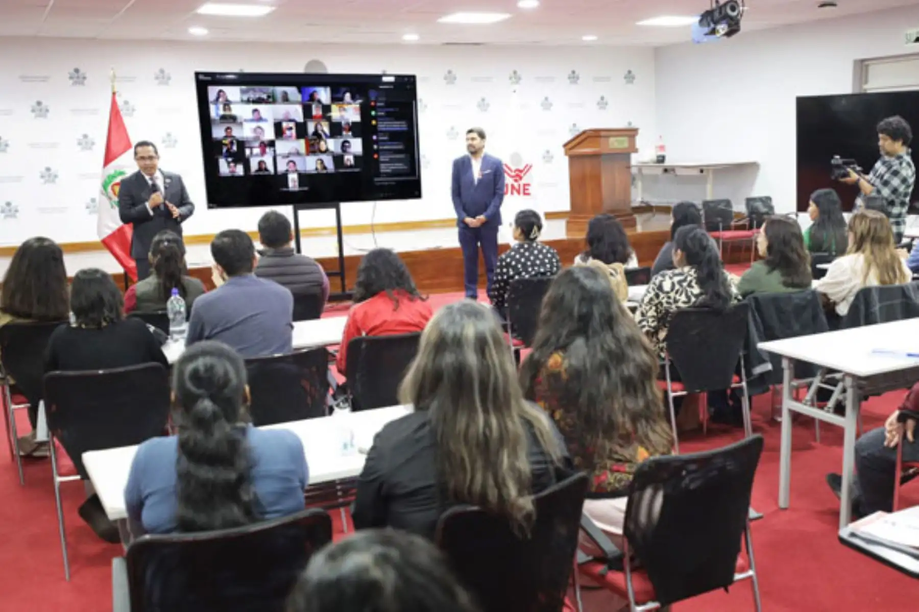 JNE prepara facilitadores para el voto informado en elecciones 2026