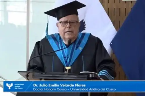 Presidente del Banco Central de Reserva del Perú, Julio Velarde, recibió el Grado Honoris Causa, de parte de la Universidad Andina del Cusco. Foto: ANDINA / Difusión.