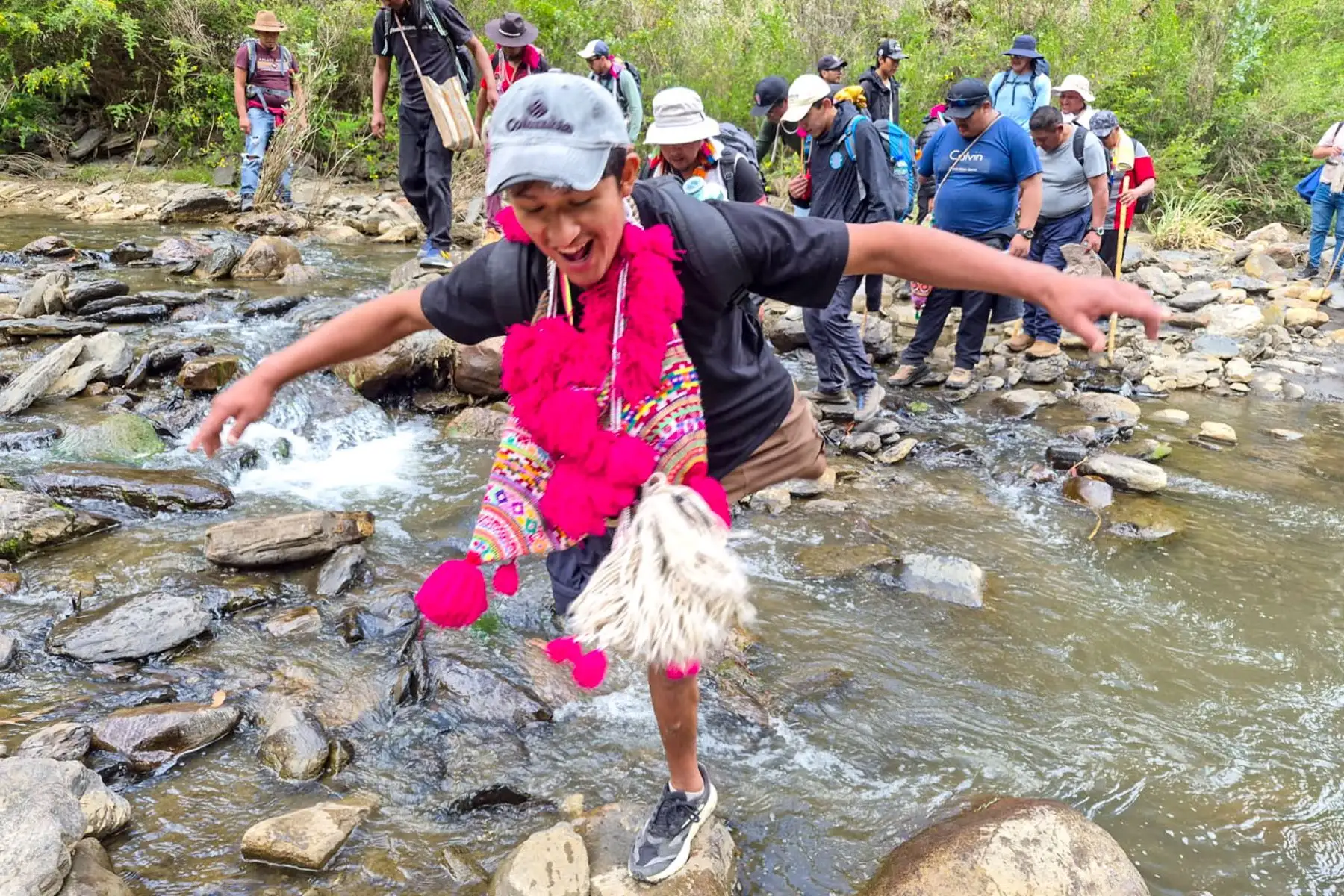 Los fieles, guías del prolongado peregrinaje, participaron en los actos de confraternidad y oración que marcaron el inicio de la fiesta paucartambina. Foto: ANDINA/Difusión