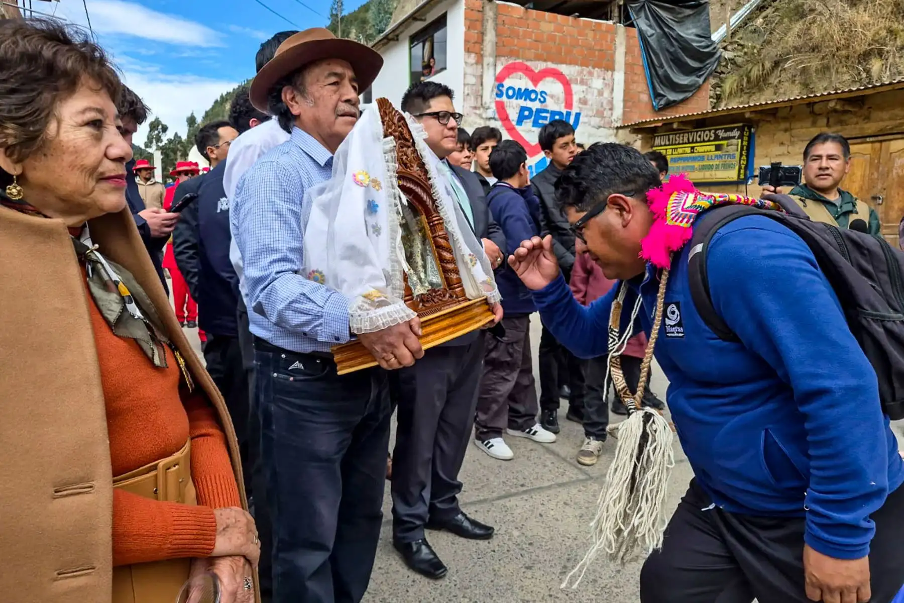 La devoción a la Virgen del Carmen congregó a la población en calles y plazas, donde se reafirmó una de las expresiones religiosas más importantes del Cusco. Foto: ANDINA/Difusión