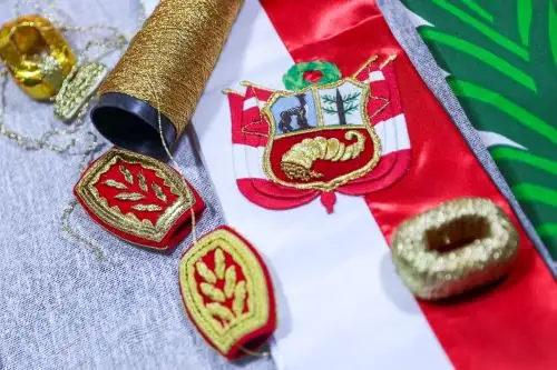 El pedido de la confección de la banda presidencial fue realizado por la Oficialía Mayor del Congreso de la República con la finalidad de que la presidenta electa lo use en la ceremonia prevista para el martes 28 de julio. Foto: ANDINA/Ricardo Cuba