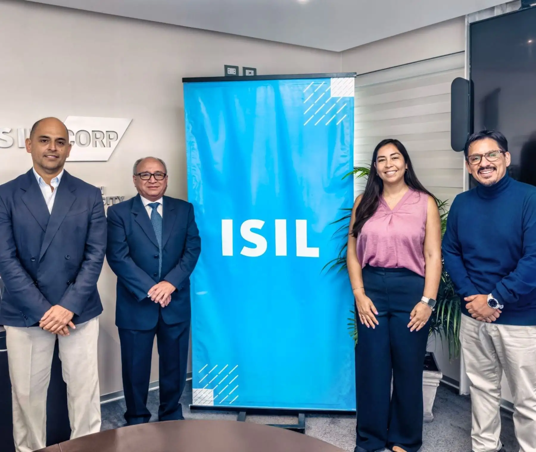 Firman convenio para fortalecer competencias a fin de acceder a empleos especializados