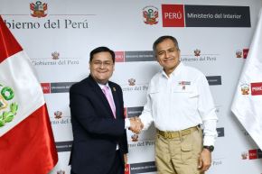 El encuentro entre el ministro del Interior y el gobernador de Lambayeque permitió iniciar las coordinaciones para garantizar la seguridad policial ante la próxima visita oficial del papa León XIV. Foto: Mininter