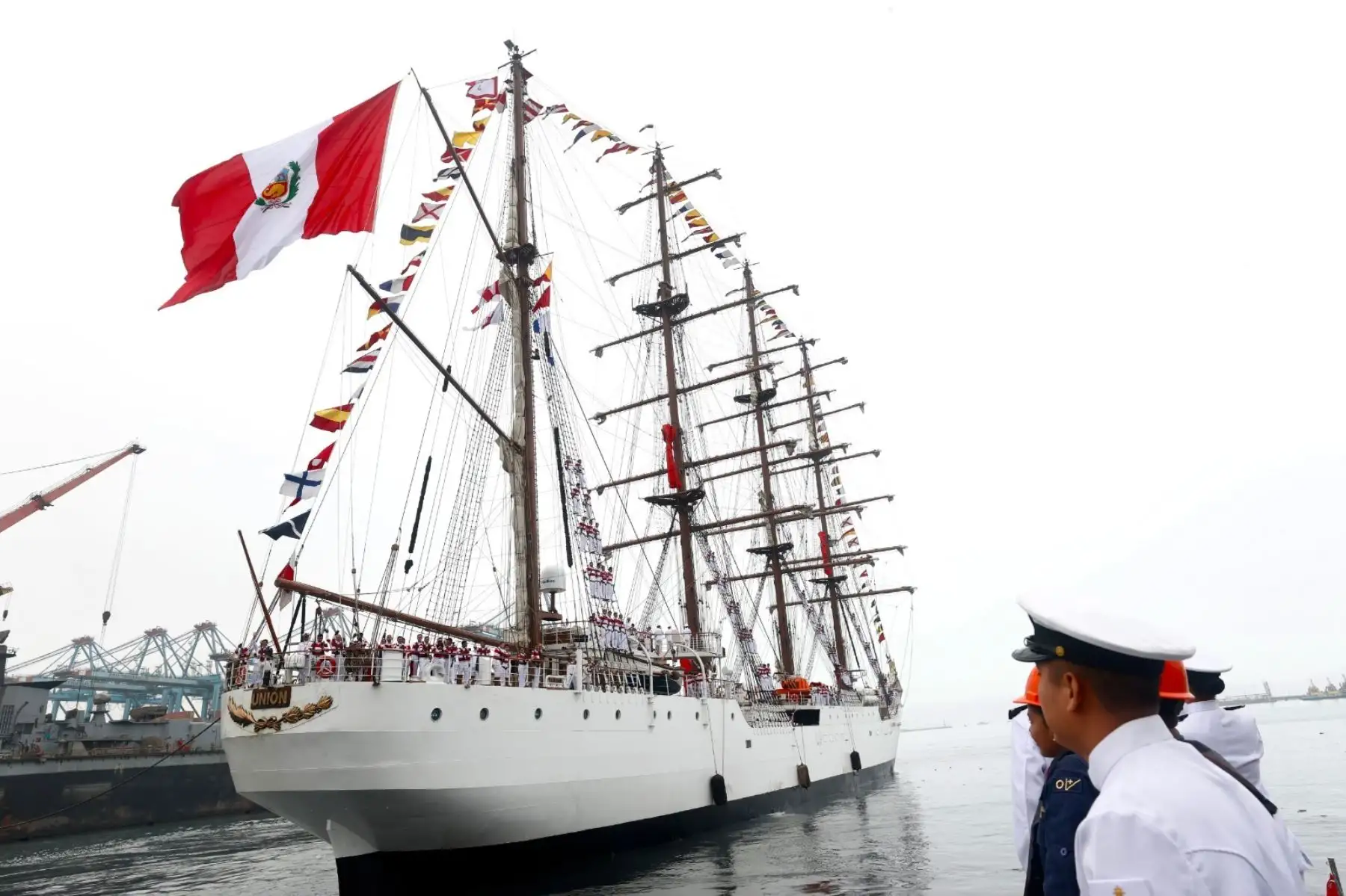El Buque Armada Peruana B.A.P. “Unión”, de la Marina de Guerra del Perú, arribó a la ciudad de Nueva York, en Estados Unidos, para participar en el “Sail 250”, uno de los encuentros náuticos más importantes del mundo, que reúne a los principales buques escuela y grandes veleros de 20 naciones. Foto: Mindef
