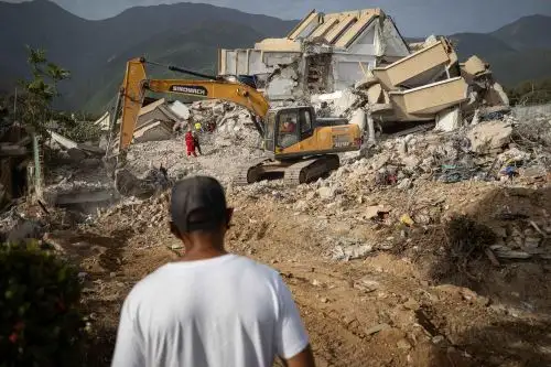 Venezuela: suben a 3.342 los fallecidos y a 16.740 los heridos por los terremotos