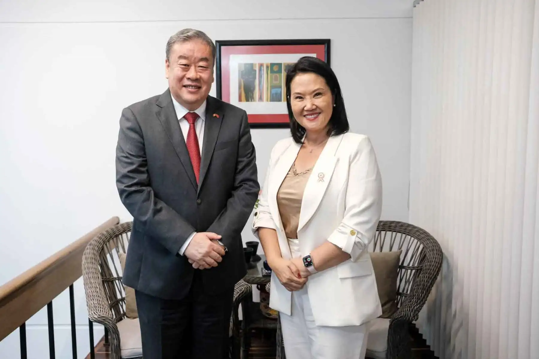Embajador chino entrega saludo de Xi Jinping a Keiko Fujimori