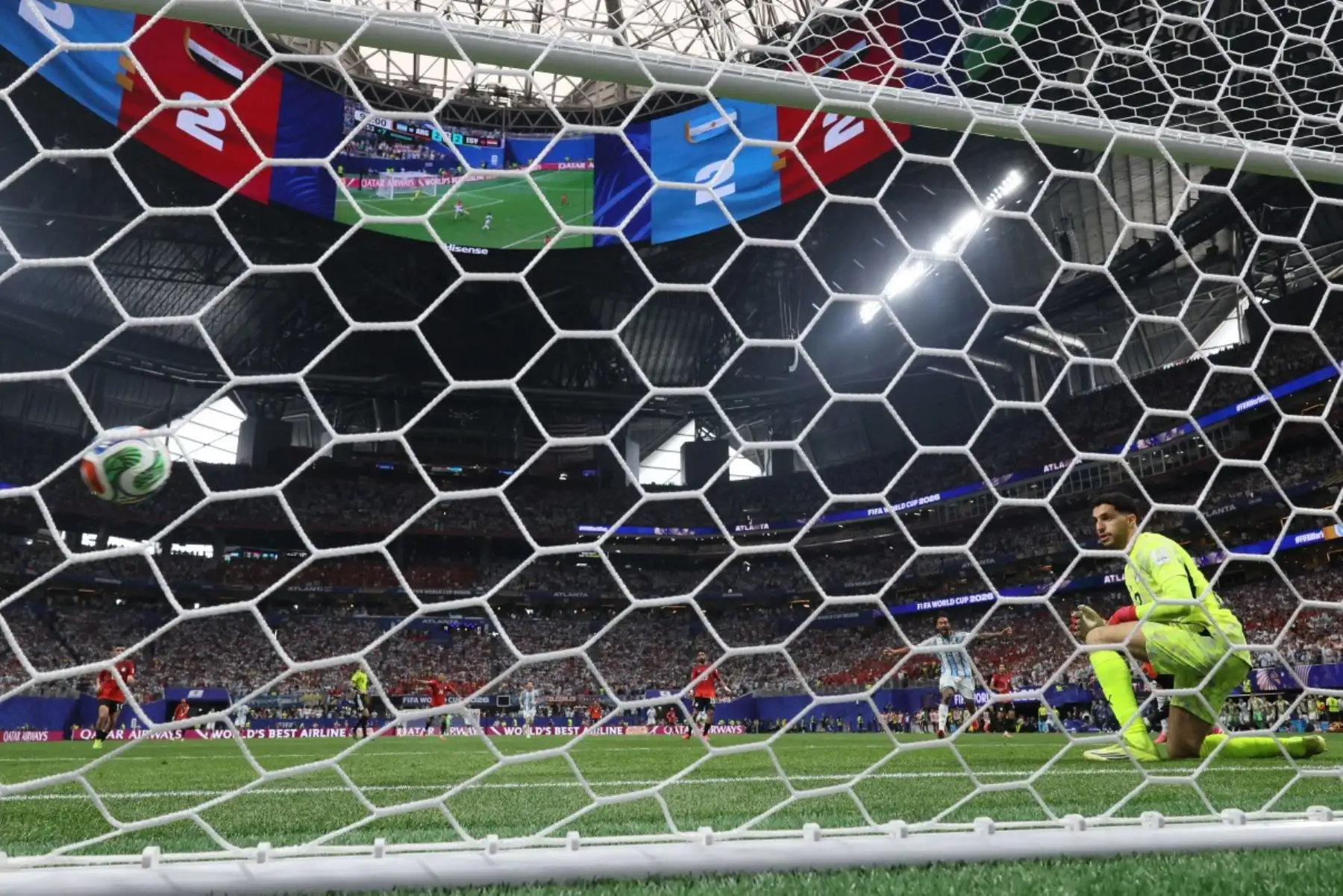 Enzo Fernández anota el tercer gol de su equipo durante el partido de octavos de final del Mundial de 2026 entre Argentina y Egipto en el Atlanta Stadium de Atlanta el 7 de julio de 2026 Foto: AFP