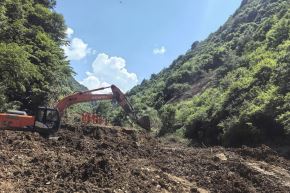 El desastre ocurrido en la aldea de Renzang (China) y dejó sepultadas a 33 personas, de las cuales 21 han fallecido.