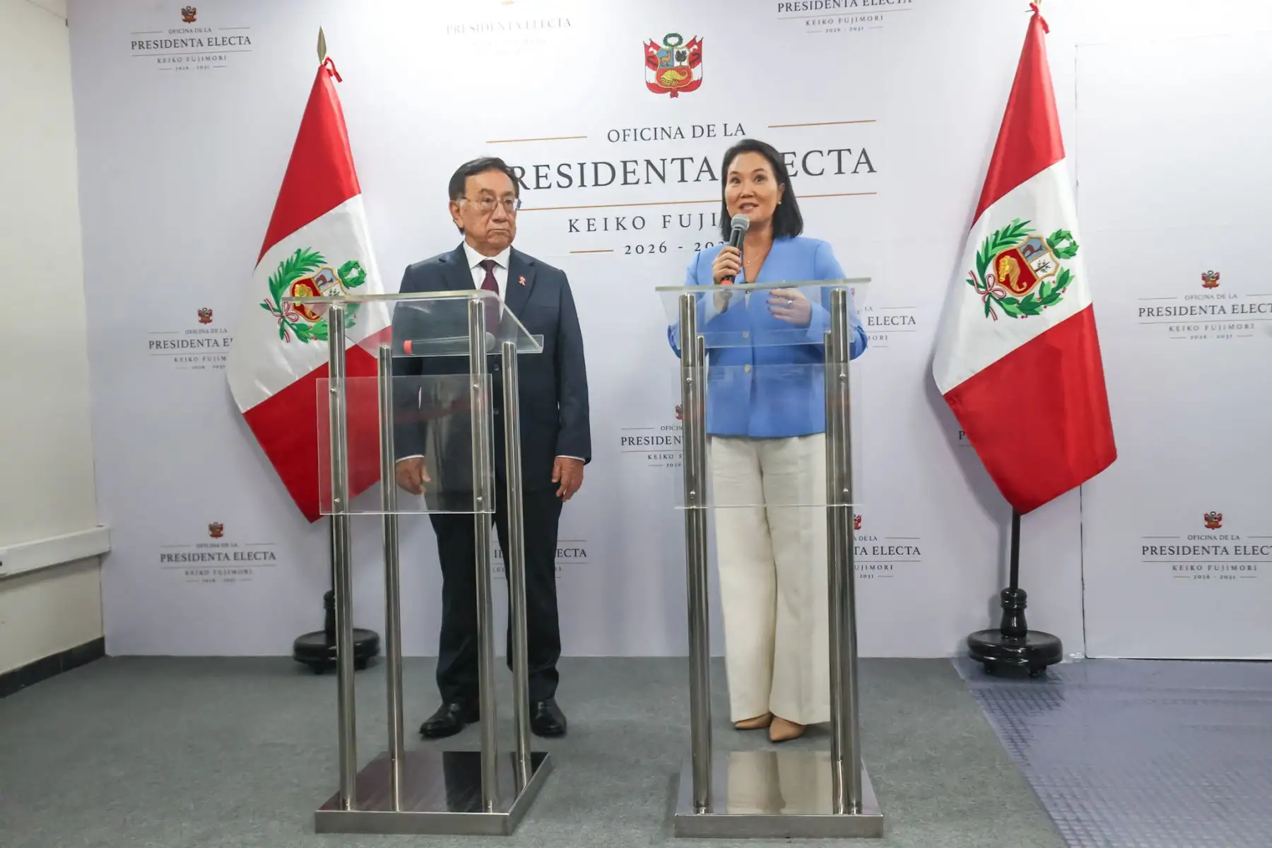 La presidenta electa Keiko Fujimori Higuchi y el actual presidente José María Balcázar se reunieron esta mañana. Foto: ANDINA/ Juan Carlos Guzmán
