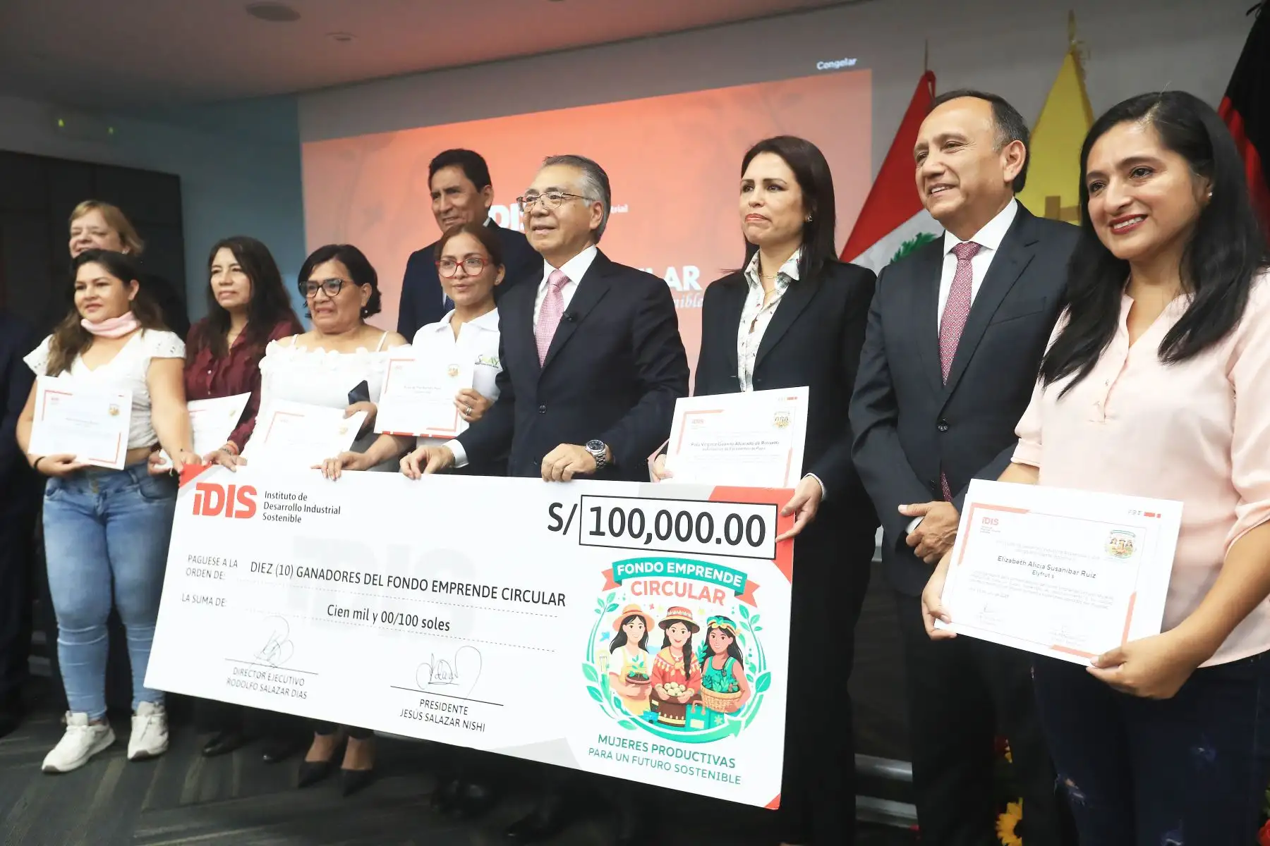 Diez emprendimientos femeninos recibirán capital semilla de S/ 100,000