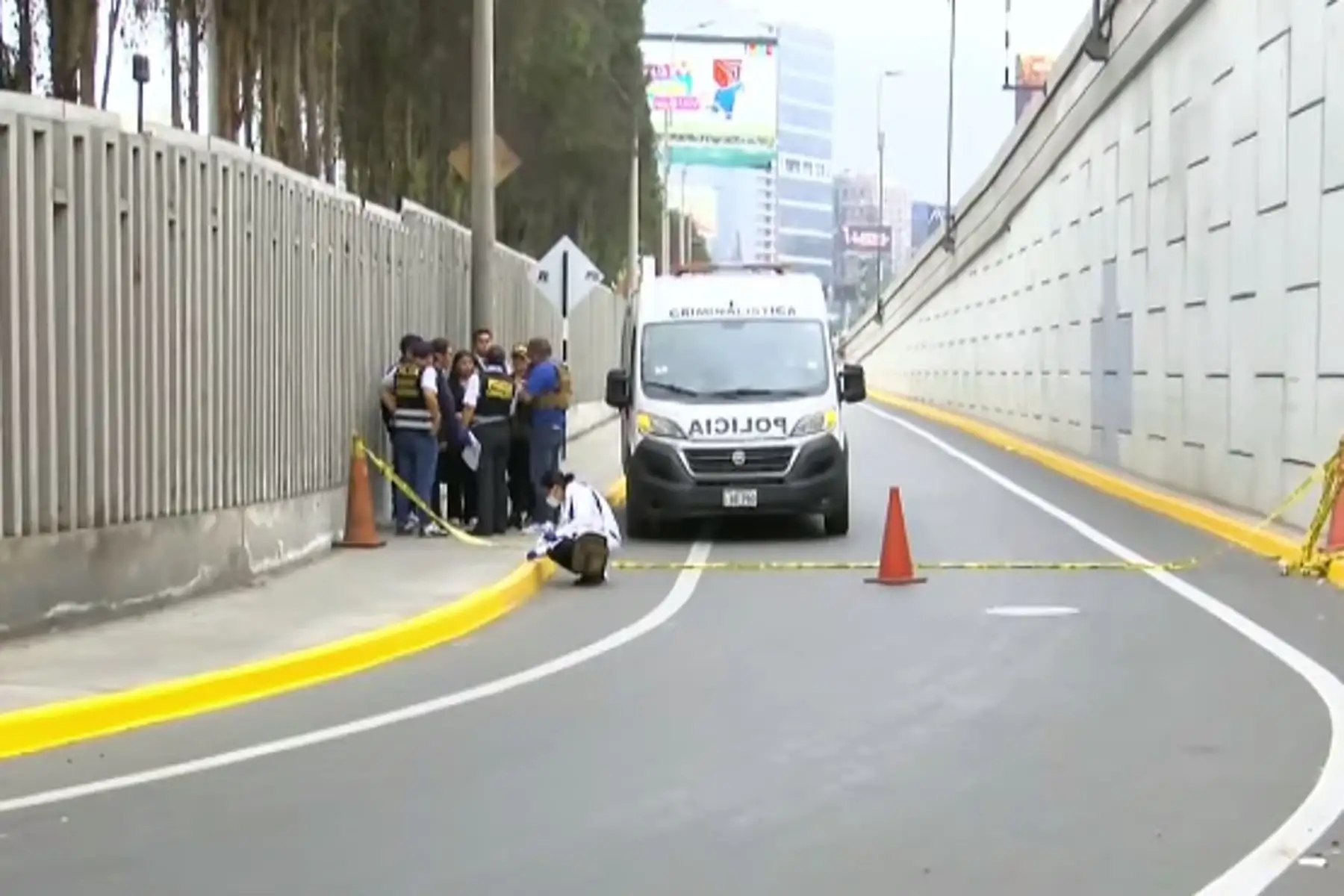 Surco: delincuentes roban lingotes de oro tras balacera y secuestran a copiloto
