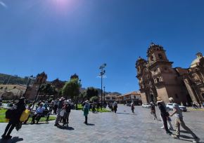 La Plaza de Armas de Cusco será uno de los escenarios donde el papa León XIV se reunirá con la población cusqueña durante su visita a la ciudad imperial. ANDINA/Percy Hurtado Santillán
