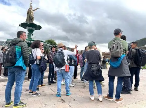 El probable arribo del papa León XIV a Cusco, como parte de su visita a Perú en noviembre próximo, dinamizará el turismo en esta región y se estima que arribarán 300 000 visitantes. ANDINA/Percy Hurtado Santillán