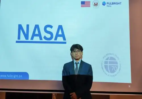 Jharold, de 18 años, natural de Ventanilla, Callao, y egresado del Colegio de Alto Rendimiento de Lima (COAR Lima), fue seleccionado para participar en el Summer Research Internship 2026, un programa académico intensivo y altamente selectivo organizado por el Max Planck Institute for Astronomy (MPIA), en Haus der Astronomie, ubicado en Heidelberg, Alemania.