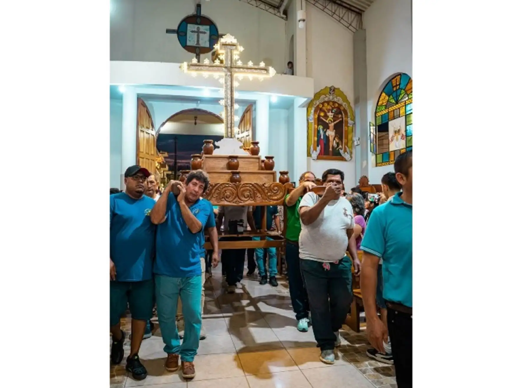 San Martín: con albazo y concentración de pandillas, Lamas celebra fiesta de la Santa Cruz