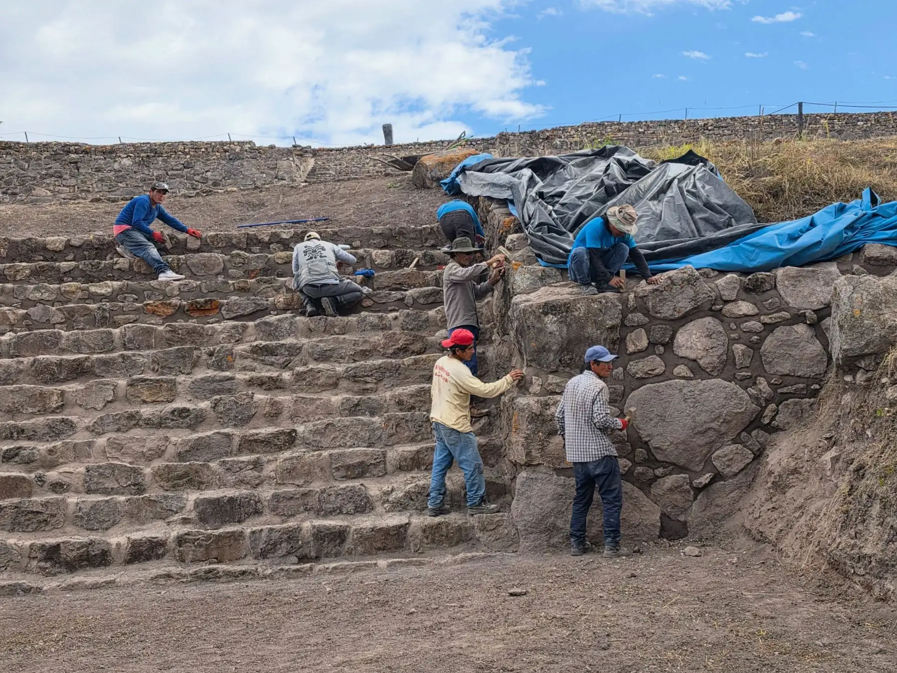 Cajamarca: destacan avance de trabajos de conservación en sitio arqueológico Kuntur Wasi