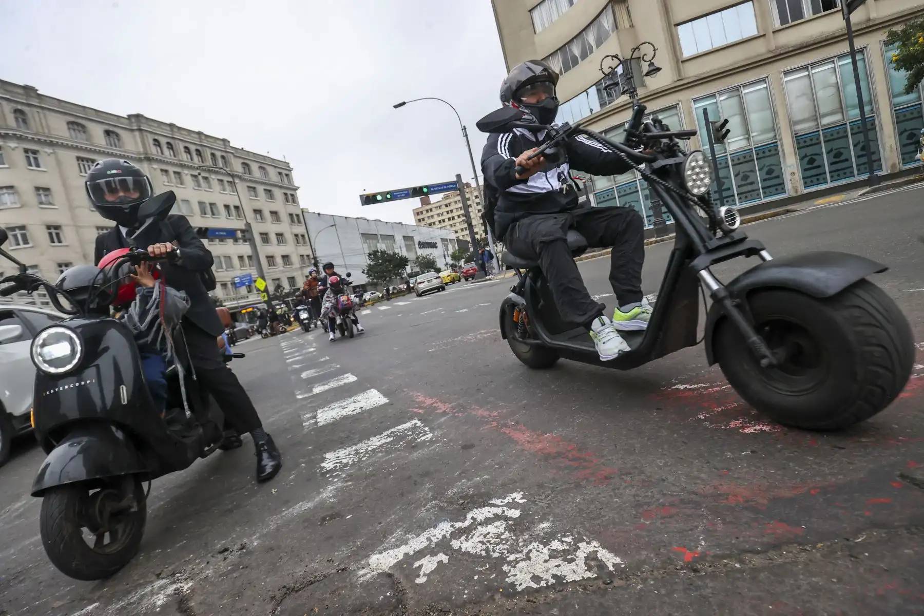 Todo vehículo eléctrico que supere los 25 km/h debe contar obligatoriamente con placa de rodaje.

Foto: ANDINA/Juan Carlos Guzmán Negrini