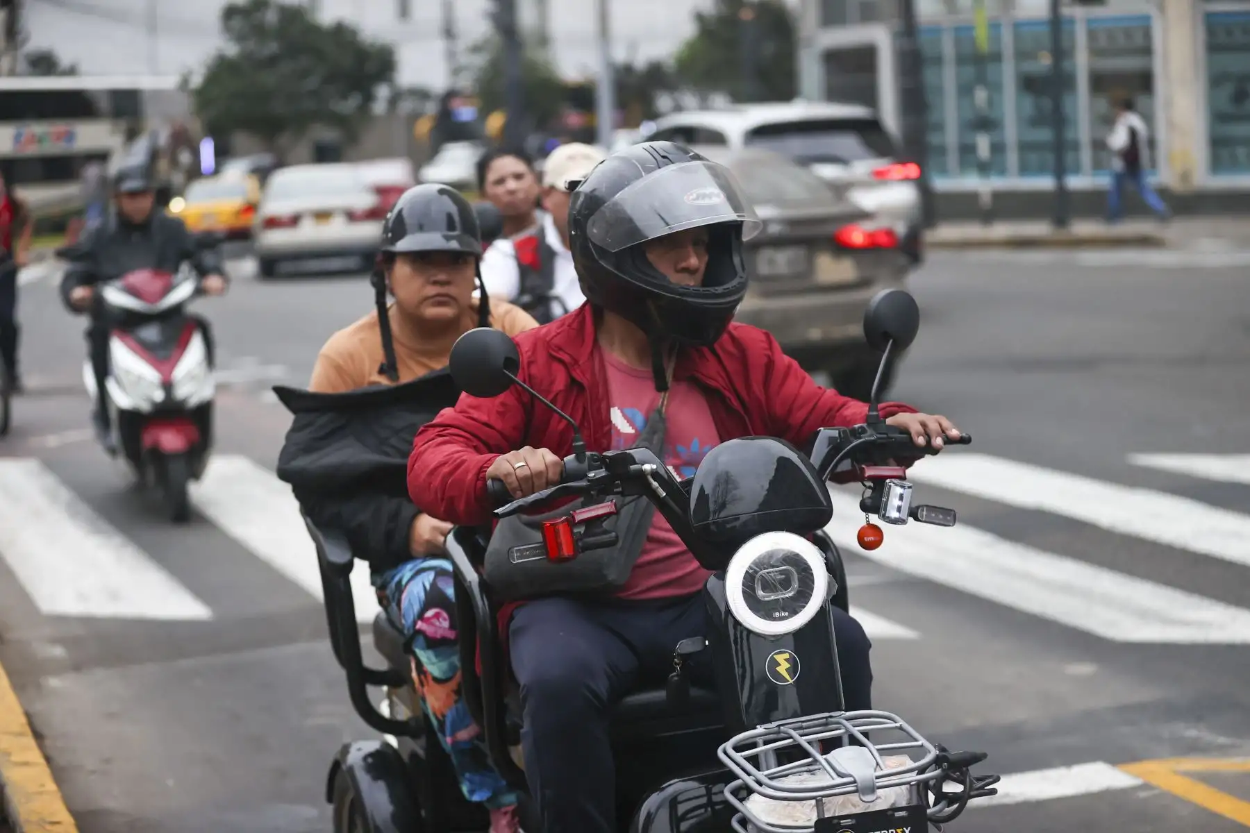 Choferes de motocicletas eléctricas deben portar una licencia de conducir categoría B-IIa.

Foto: ANDINA/Juan Carlos Guzmán Negrini